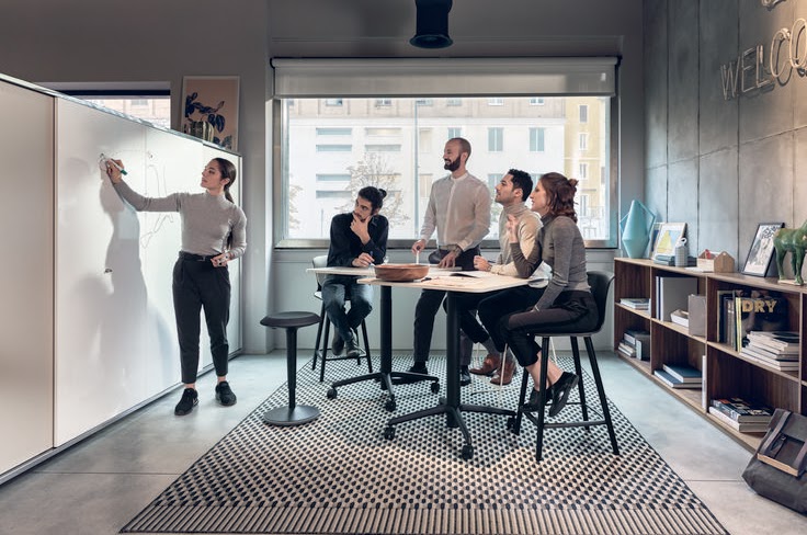 se spot stool milieu 28.tif